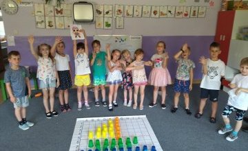 Nadchodzą wakacje - kodowanie w grupie 6 latków