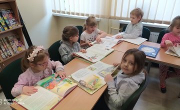 Zajęcia biblioteczne w grupie 5 latków