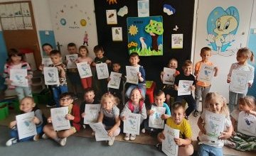 Dzień Niezapominajki w grupie 4 latków