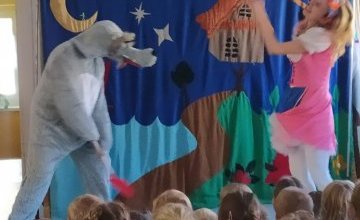 Teatrzyk Skrzat "Cztery mile za piec"