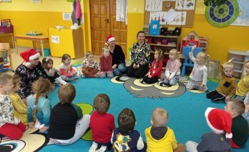 Wizyta pomocników Świętego Mikołaja z Urzędu Miasta