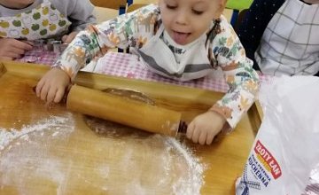 Pieczenie pierniczków w grupie 3-4 i 6 latków