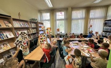 Zajęcia biblioteczne w grupie 6 latków