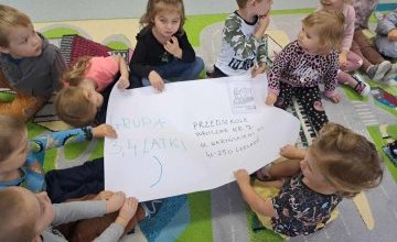 Dzień Znaczka Pocztowego w grupie 3 - 4 latków