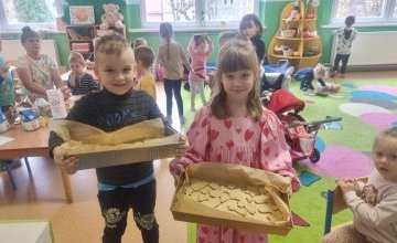 Pieczenie pierniczków w grupie 3 - 4 i 5 - 6 latków