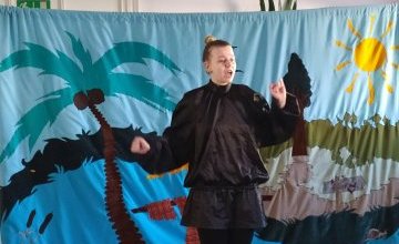 "Złoty Orzeszek" - Teatrzyk Skrzat