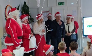 Mikołaj z władzami miasta