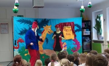 Teatrzyk "Bal u królowej kwiatów"