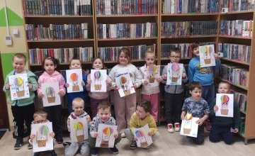 Zajęcia biblioteczne w grupie integracyjnej