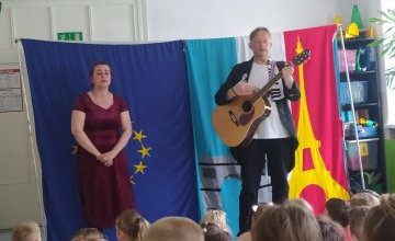 Teatrzyk "Muzyczne podróże po Europie"