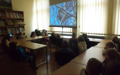 "Światowy Dzień Wróbla" - zajęcia biblioteczne 5 - 6 latków