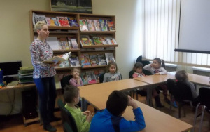 "Światowy Dzień Wróbla" - zajęcia biblioteczne 5 - 6 latków
