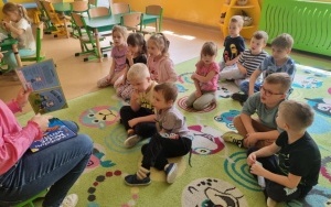 Przedszkolaki na dywanie (4)