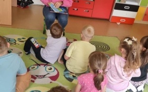 Przedszkolaki na dywanie (6)