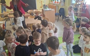 Dzieci na zajęciach (5)