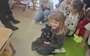 Dzieci na zajęciach (9)