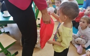 Dzieci na zajęciach (6)