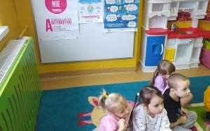 Dzieci na zajęciach (9)