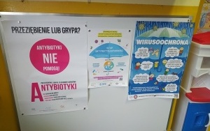 Dzieci na zajęciach (10)