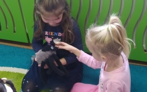 Dzieci na zajęciach (13)