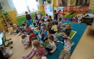 Dzieci na zajęciach (15)