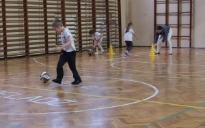 Dzieci idące do szkoły (19)