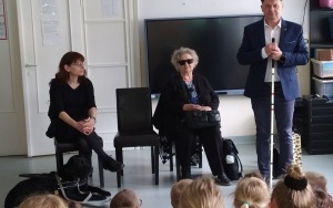Nauka pomocy innym (12)