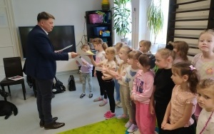 Nauka pomocy innym (9)