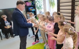 Nauka pomocy innym (10)
