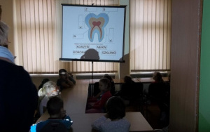 "12 IX Światowy Dzień Zdrowia Jamy Ustnej" - zajęcia biblioteczne 6 latków