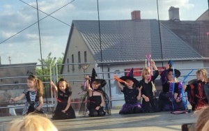 Magicznie i tajemniczo (1)