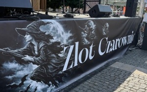 Magicznie i tajemniczo (14)