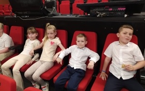 Dzieci w teatrze (3)