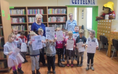 "Raz,dwa, trzy - piszesz Ty. Ogólnopolski Dzień Pisania Piórem" - zajęcia biblioteczne 5 latków