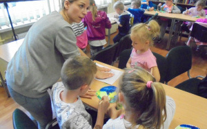 "Dzień Ziemi" - zajęcia biblioteczne 5 latków