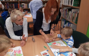 "Trzy świnki" - zajęcia biblioteczne 4 latków