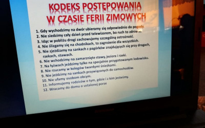 "Jak spędzamy ferie?" - prezentacja w grupie 4 i 5 latków