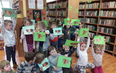 "Światowy Dzień Lasu" - zajęcia biblioteczne  6 latków