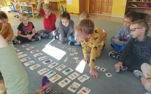 Międzynarodowy Dzień Postaci z Bajek - grupa 6 latki  (1)