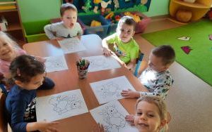 Międzynarodowy Dzień Postaci z Bajek - grupa 3 latki  (6)