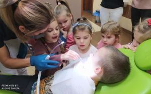 Wizyta 5 latków w gabinecie stomatologicznym (9)