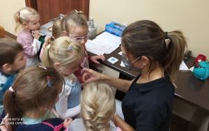 Wizyta 5 latków w gabinecie stomatologicznym (16)