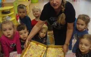 Pieczenie pizzy w grupie 4 latków (3)