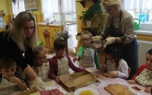 „Międzynarodowy Dzień Pizzy” w grupie 6 latków (10)