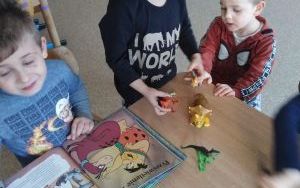 Dzień Dinozaura w grupie 4 latków (13)