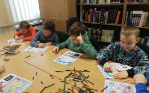 Zajęcia biblioteczne w grupie 6 latków (1)
