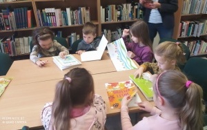 "Pani Jesień " - zajęcia biblioteczne w grupie 6 latków (1)