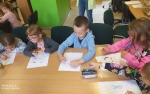 "Pani Jesień " - zajęcia biblioteczne w grupie 6 latków (6)