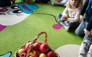 Dzień Jabłka w grupie 3 latków (4)