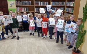 "Światowy Dzień Morza" - zajęcia biblioteczne w grupie 4 latków (12)